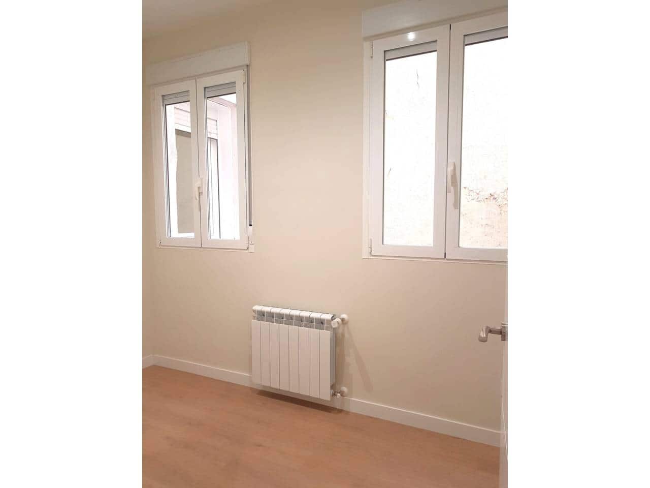 2 bedroom Flat for rent in Madrid city - € 1,700 (Ref: 8387783)