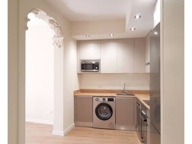 2 sovrum Lägenhet att hyra i Madrid stad - 1 700 € (Ref: 8387783)