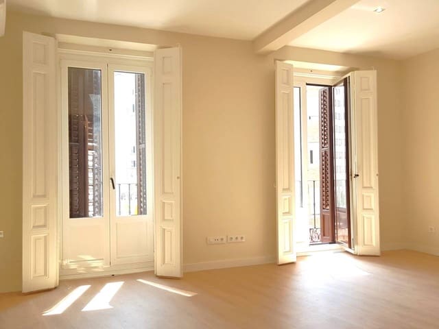 2 sovrum Lägenhet att hyra i Madrid stad - 1 700 € (Ref: 8387783)