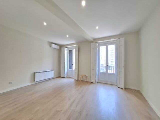 2 makuuhuone Asunto vuokrattavana paikassa Madrid kaupunki - 1 800 € (Ref: 8387783)