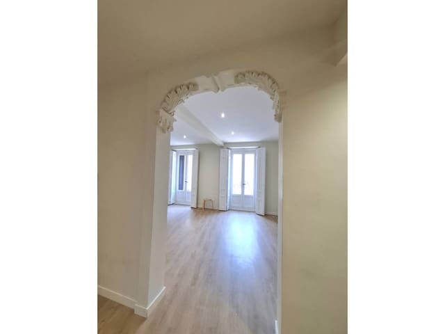 2 makuuhuone Asunto vuokrattavana paikassa Madrid kaupunki - 1 800 € (Ref: 8387783)