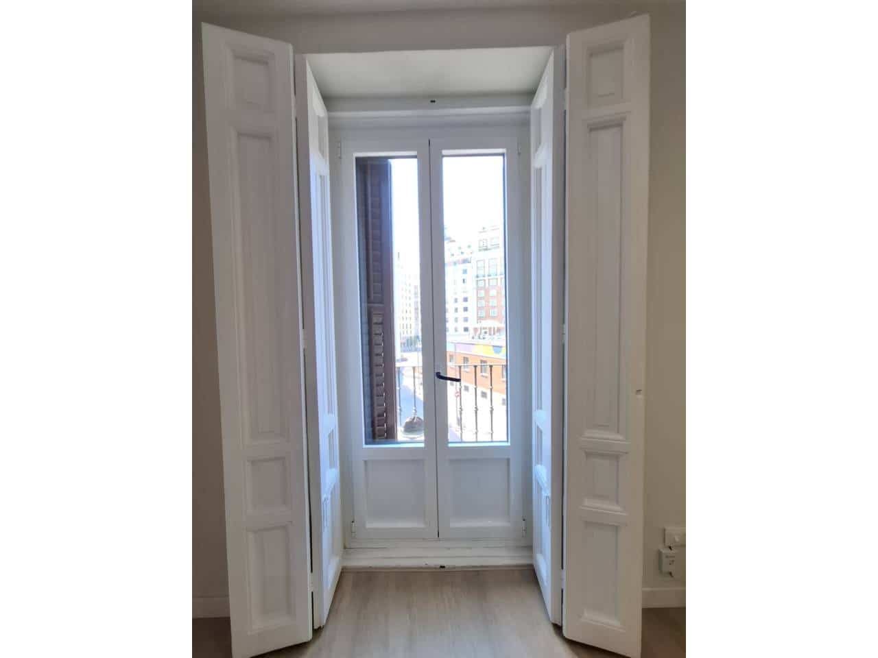 2 bedroom Flat for rent in Madrid city - € 1,800 (Ref: 8387783)