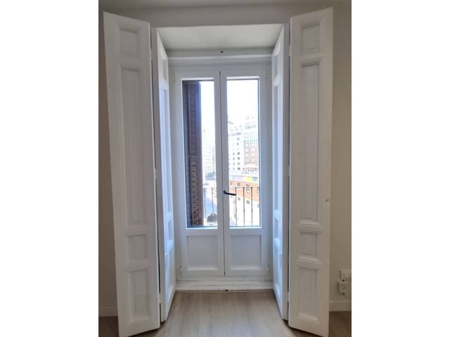 2 makuuhuone Asunto vuokrattavana paikassa Madrid kaupunki - 1 800 € (Ref: 8387783)