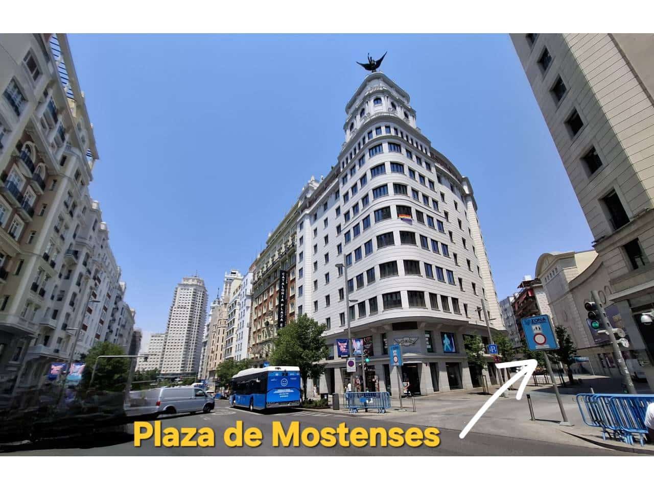 2 bedroom Flat for rent in Madrid city - € 1,800 (Ref: 8387783)