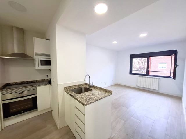 1 soverom Leilighet til leie i Madrid by med garasje - € 1 300 (Ref: 8481779)