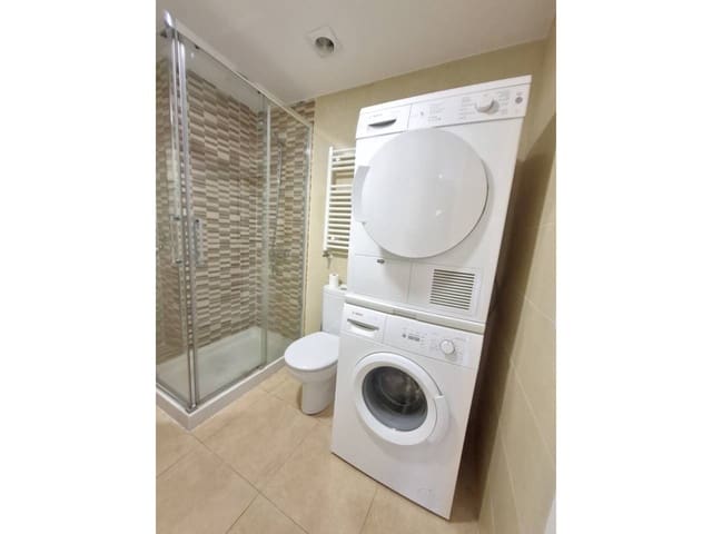 1 soverom Leilighet til leie i Madrid by med garasje - € 1 300 (Ref: 8481779)