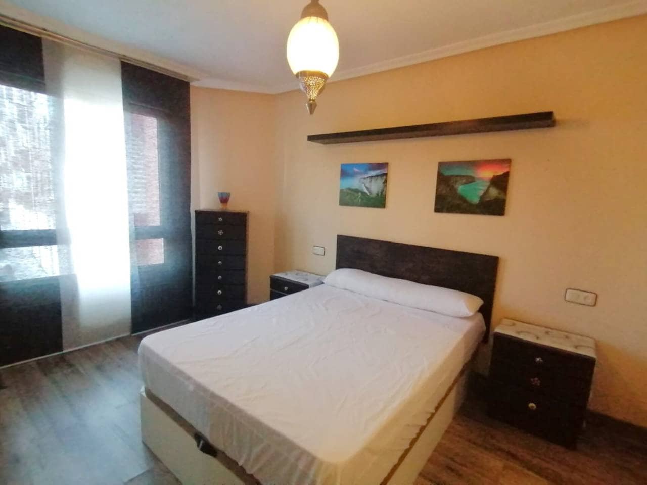 2 bedroom Flat for rent in Oviedo with garage - € 835 (Ref: 8569457)