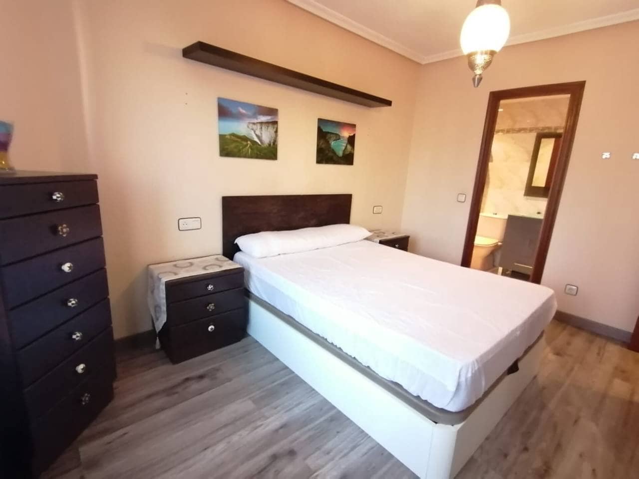 2 bedroom Flat for rent in Oviedo with garage - € 835 (Ref: 8569457)