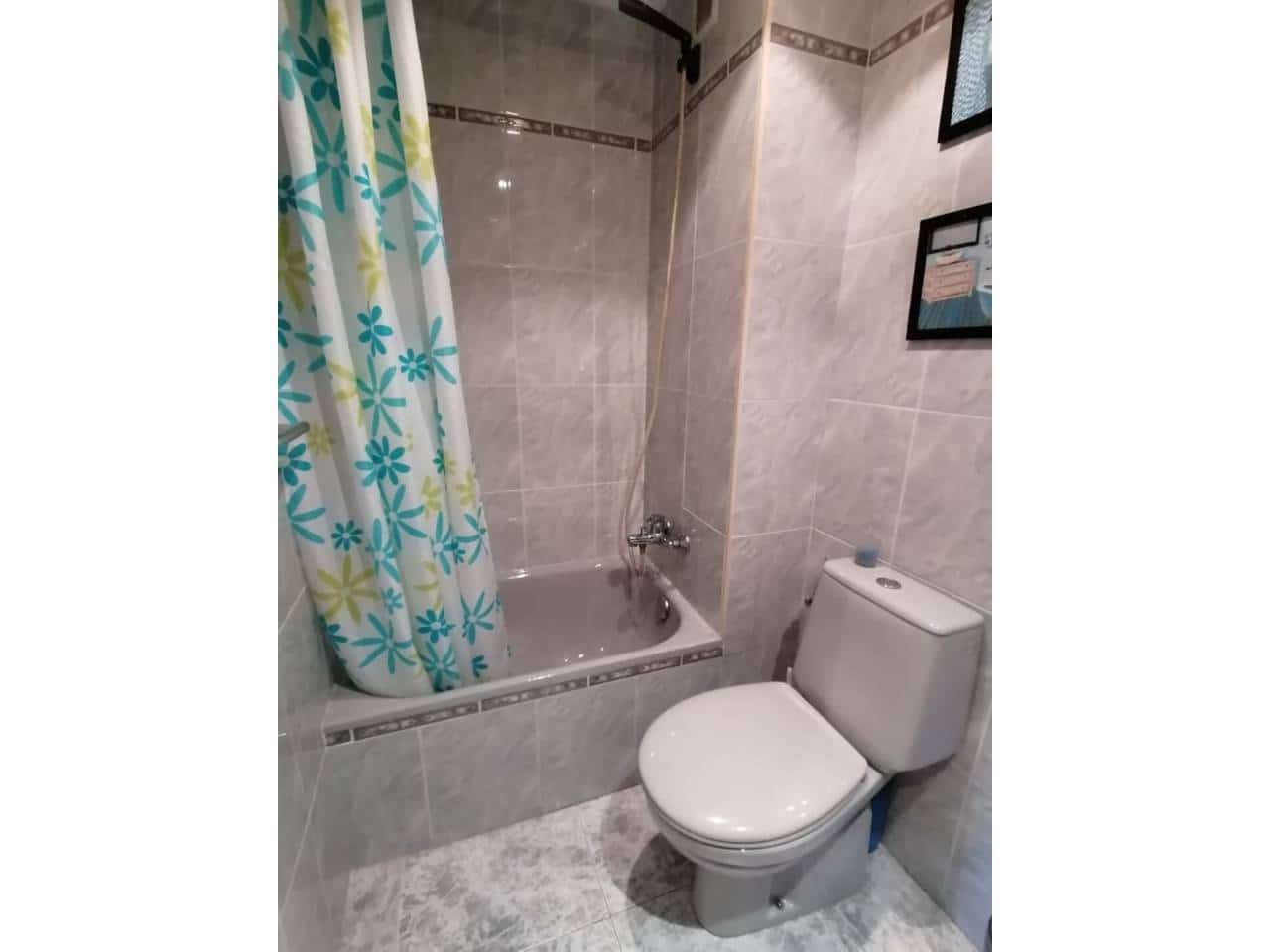 2 bedroom Flat for rent in Oviedo with garage - € 835 (Ref: 8569457)