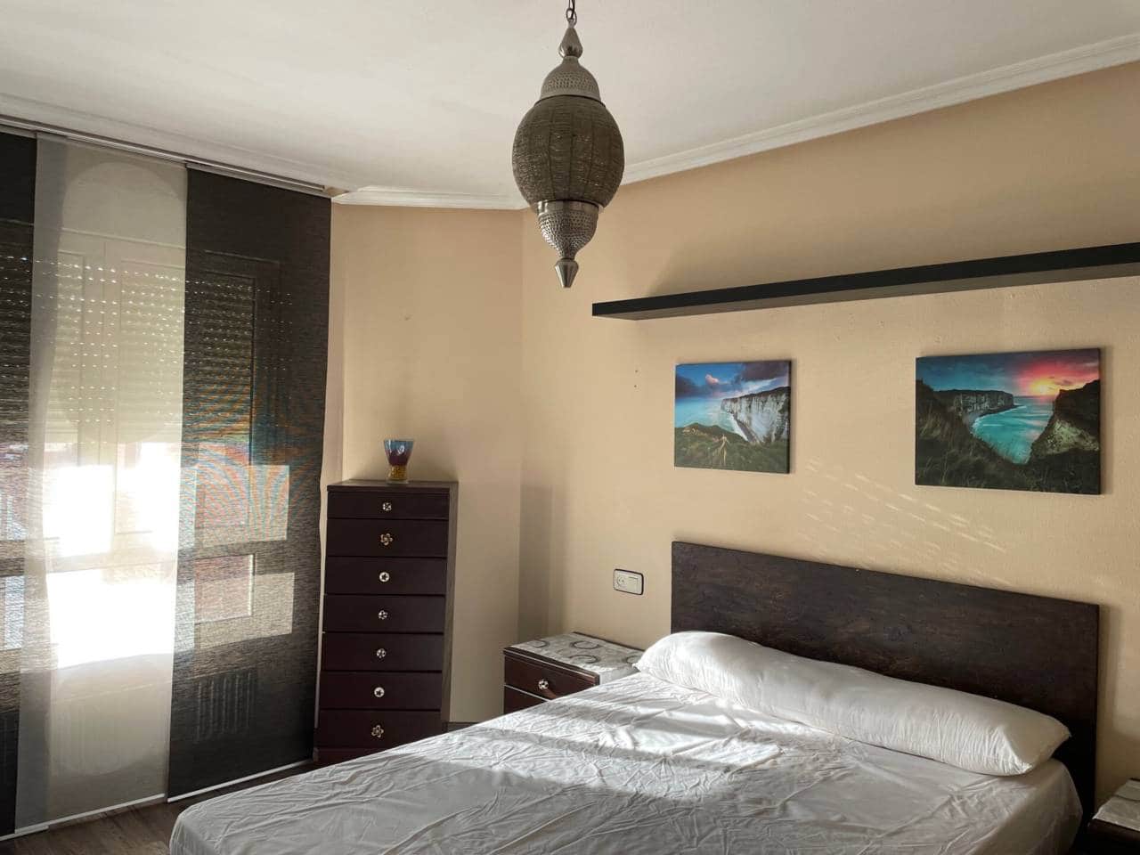 2 bedroom Flat for rent in Oviedo with garage - € 835 (Ref: 8569457)