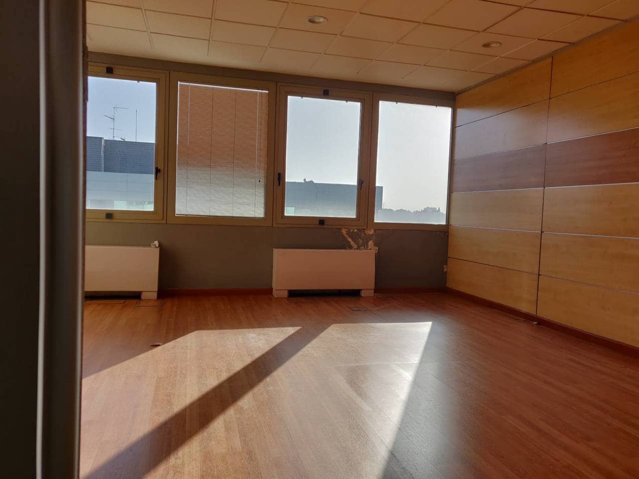 Office for rent in Madrid city with garage - € 3,458 (Ref: 8621061)