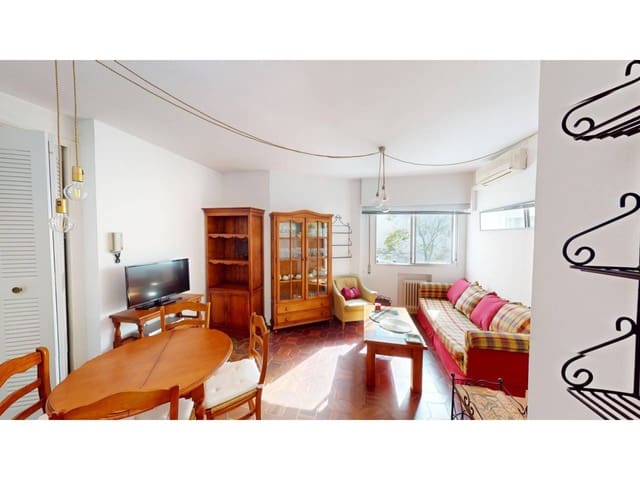 Appartement de 1 chambre à louer à Palacio, Madrid ville - 1 050 € (Ref: 8626268)