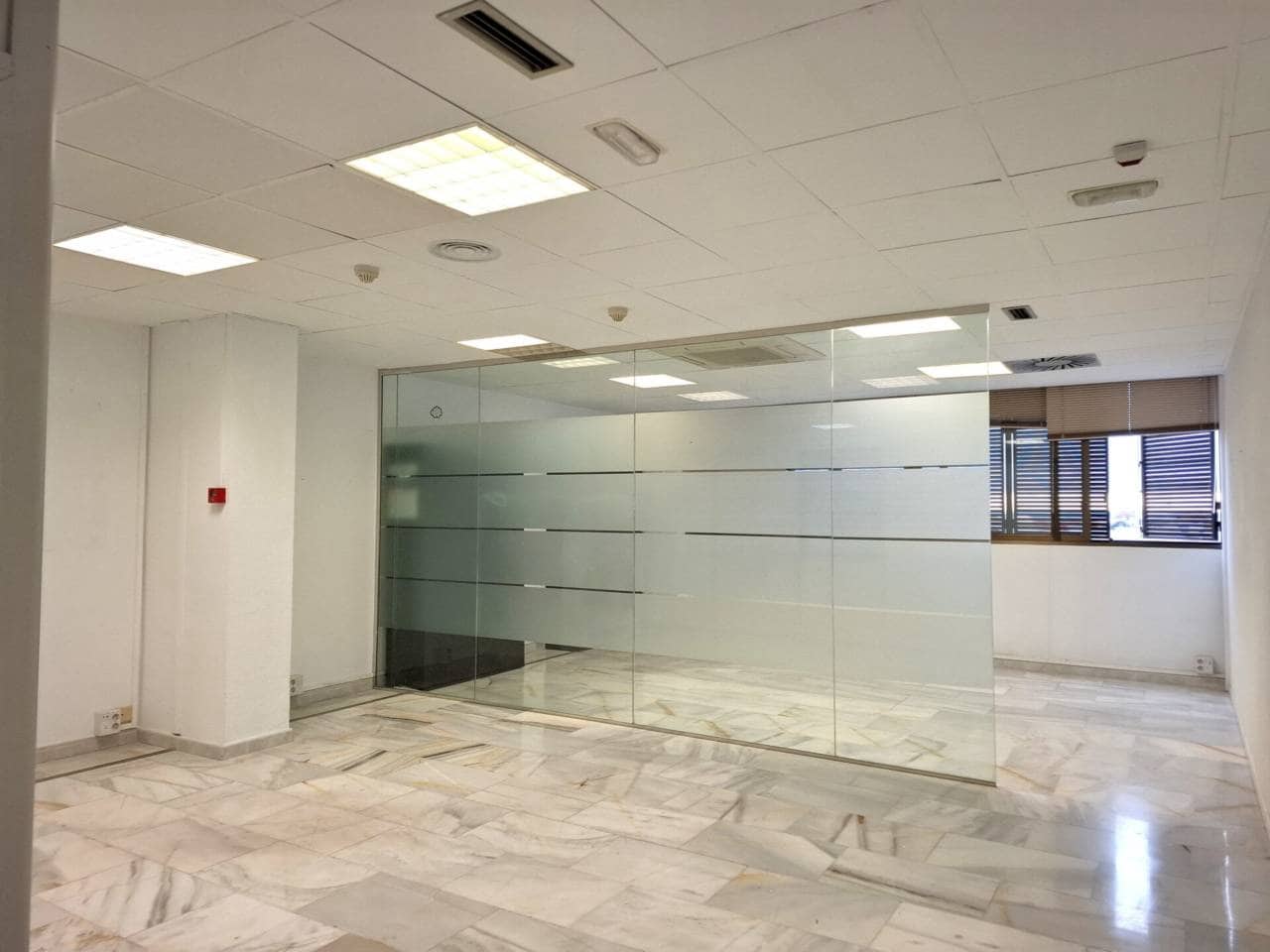 Bureau à louer à San Sebastian de los Reyes - 640 € (Ref: 8757288)