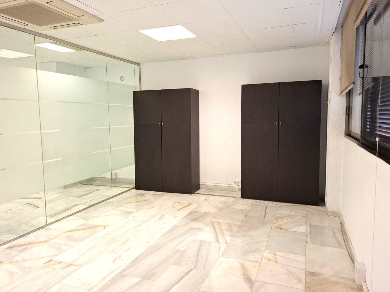 Bureau à louer à San Sebastian de los Reyes - 640 € (Ref: 8757288)