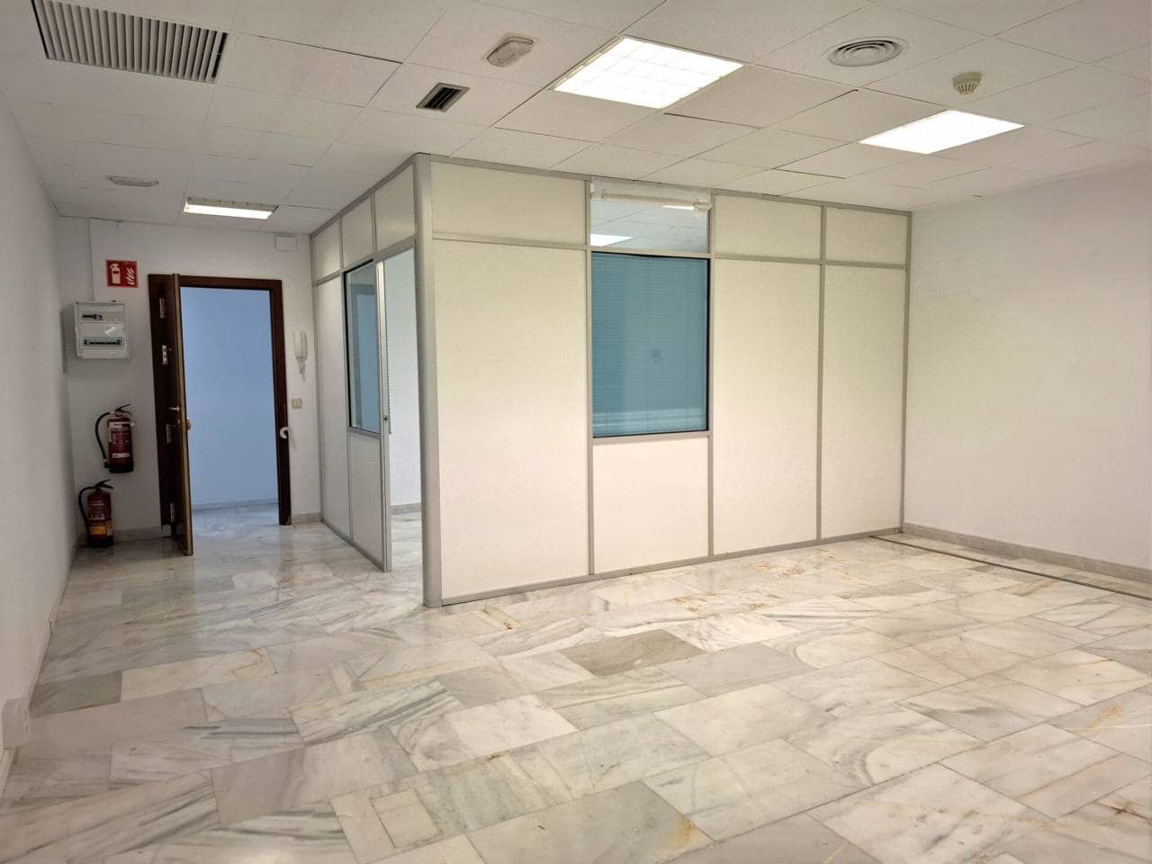 Bureau à louer à San Sebastian de los Reyes - 640 € (Ref: 8757288)