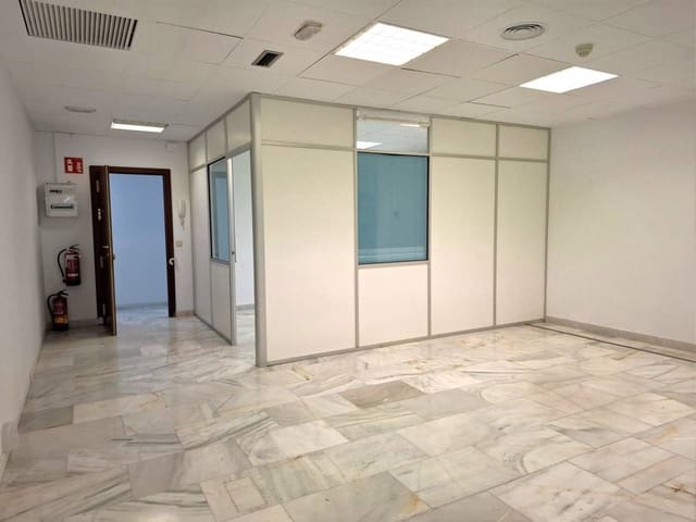 Bureau à louer à San Sebastián de los Reyes - 640 € (Ref: 8757288)