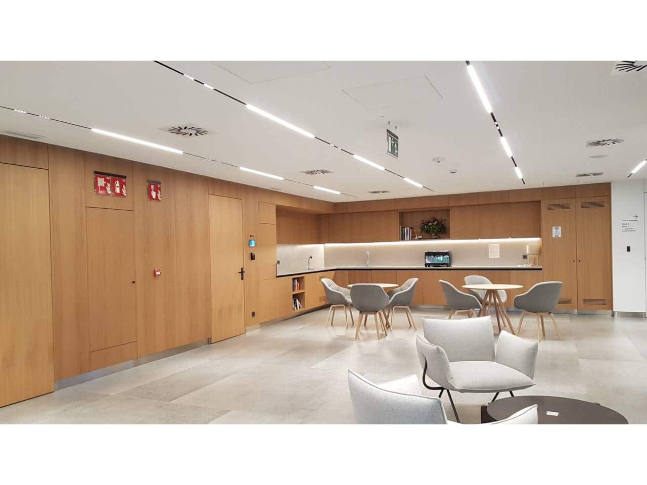 Office for rent in Madrid city with garage - € 8,760 (Ref: 8759438)