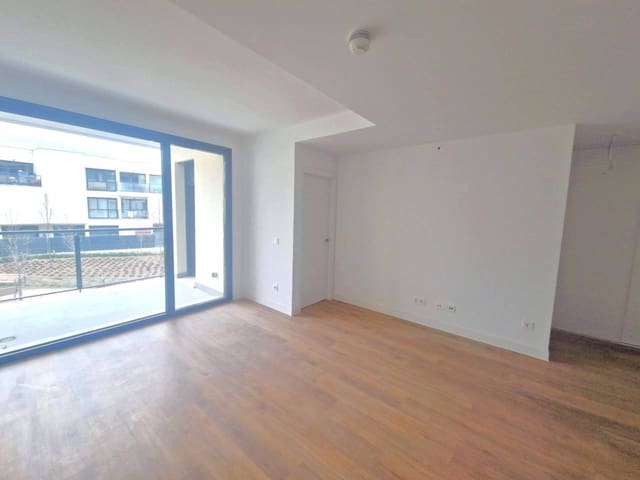 Loft de 1 chambre à louer à San Sebastián de los Reyes avec piscine garage - 1 250 € (Ref: 8769887)