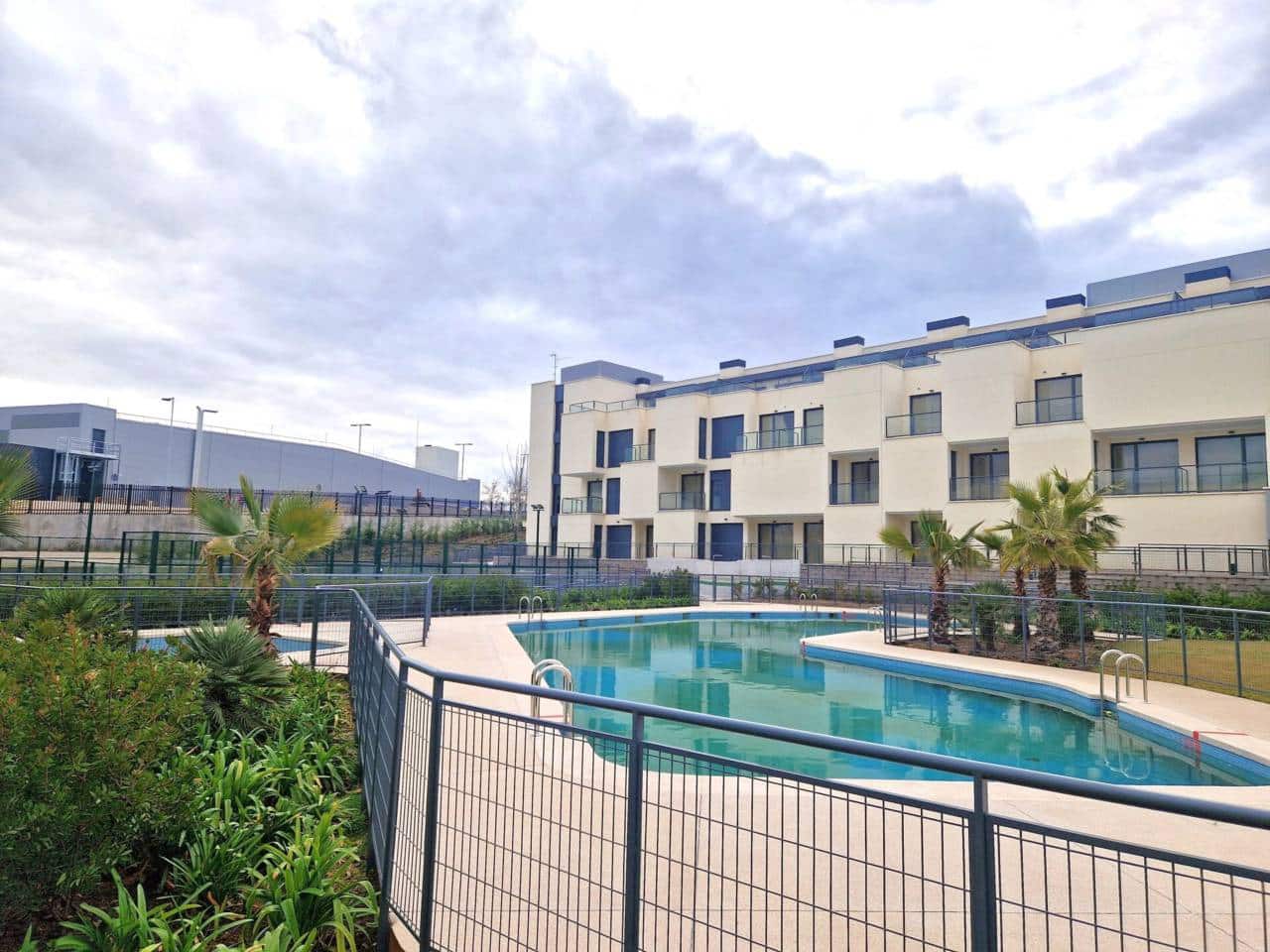Loft de 1 chambre à louer à San Sebastian de los Reyes avec piscine garage - 1 250 € (Ref: 8769887)