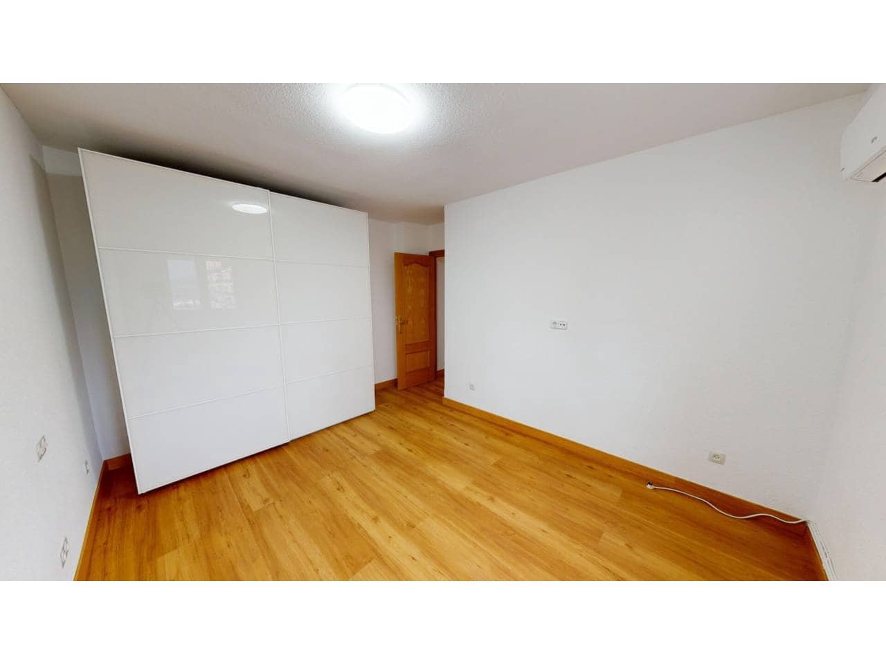 2 bedroom Flat for rent in Madrid city with garage - € 1,500 (Ref: 8769888)