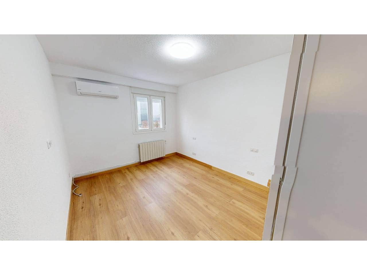 2 bedroom Flat for rent in Madrid city with garage - € 1,500 (Ref: 8769888)