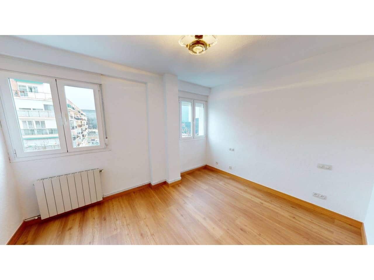 2 bedroom Flat for rent in Madrid city with garage - € 1,500 (Ref: 8769888)