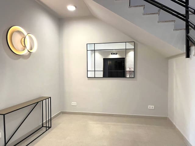 Kontor til leje i San Sebastián de los Reyes - € 500 (Ref: 8901956)