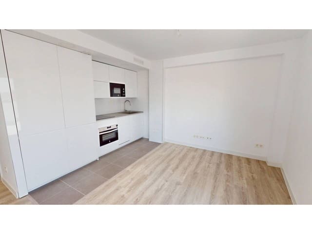 1 soveværelse Penthouse til leje i Opañel, Madrid by med swimmingpool garage - € 1.275 (Ref: 8912558)