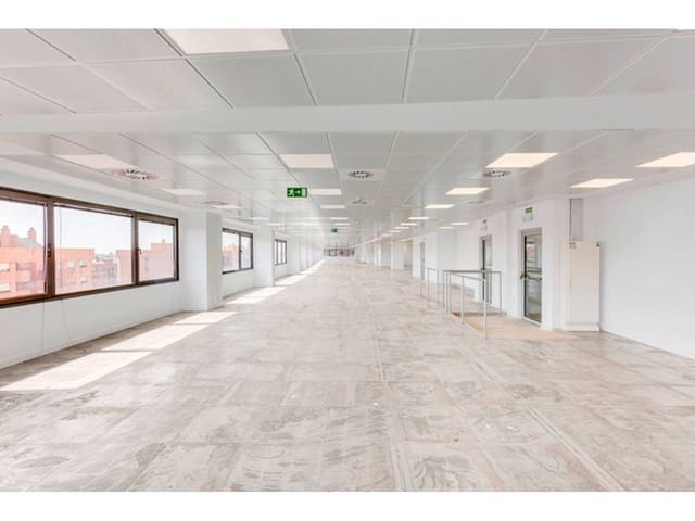 Kontor til leie i Retiro, Madrid by med garasje - € 11 750 (Ref: 8993496)