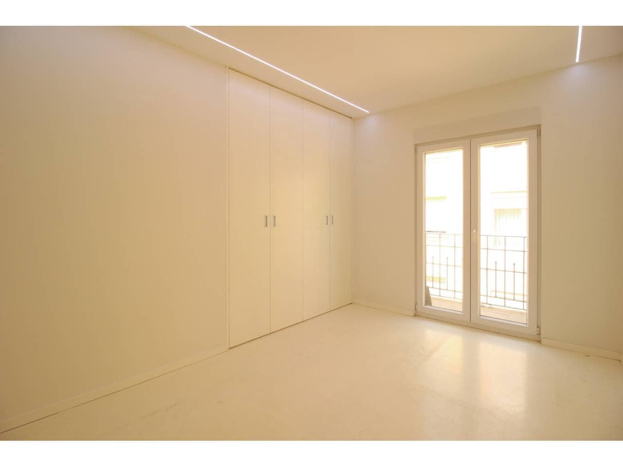 3 bedroom Flat for rent in Santander with garage - € 1,250 (Ref: 9131972)