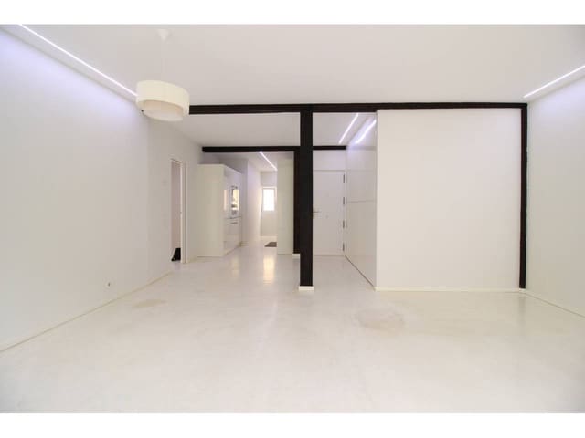 3 bedroom Flat for rent in Santander with garage - € 1,250 (Ref: 9131972)