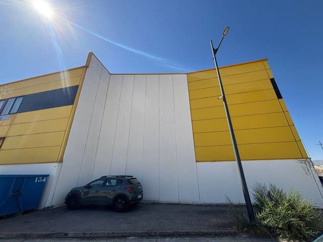 Yritys vuokrattavana paikassa Ciempozuelos mukana 
autotalli - 1 100 € (Ref: 9136838)