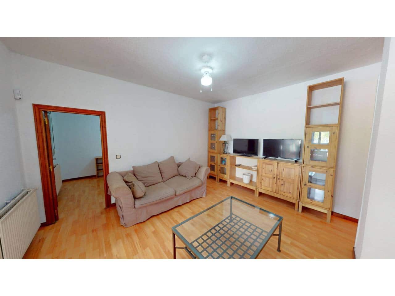 3 soveværelse Lejlighed til leje i Madrid by - € 1.500 (Ref: 9211723)