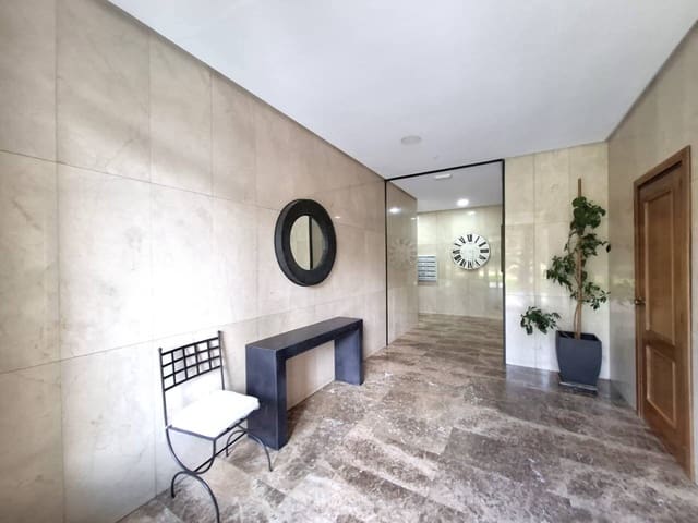 4 quarto Apartamento para arrendar em Costillares, Madrid cidade com piscina garagem - 2 100 € (Ref: 9232121)