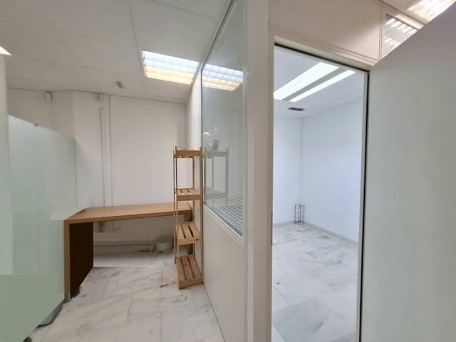 3 soveværelse Kontor til leje i San Sebastián de los Reyes - € 779 (Ref: 9284916)