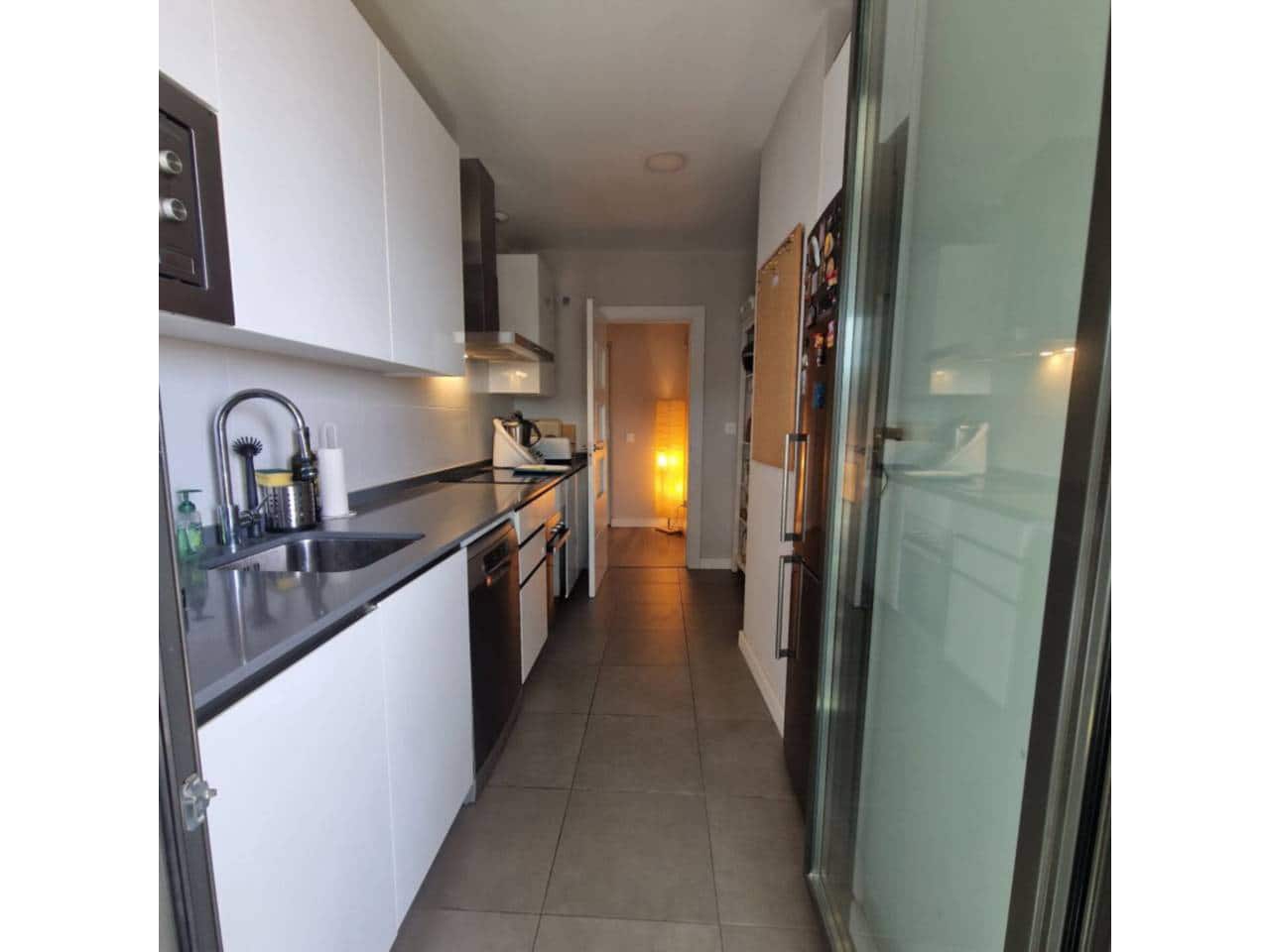 3 soverom Leilighet til leie i Malaga by med svømmebasseng garasje - € 1 650 (Ref: 9334533)