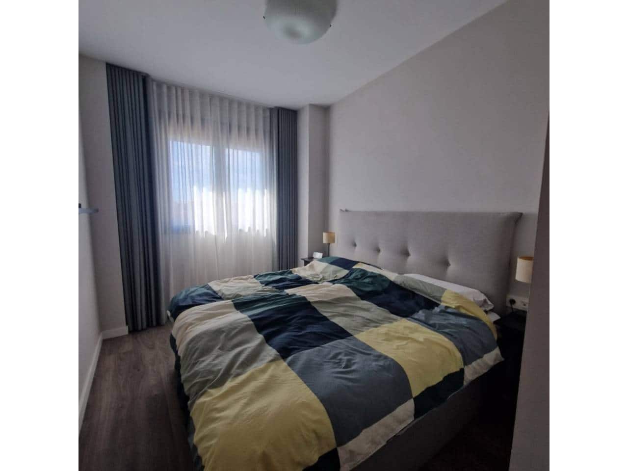 3 soverom Leilighet til leie i Malaga by med svømmebasseng garasje - € 1 650 (Ref: 9334533)