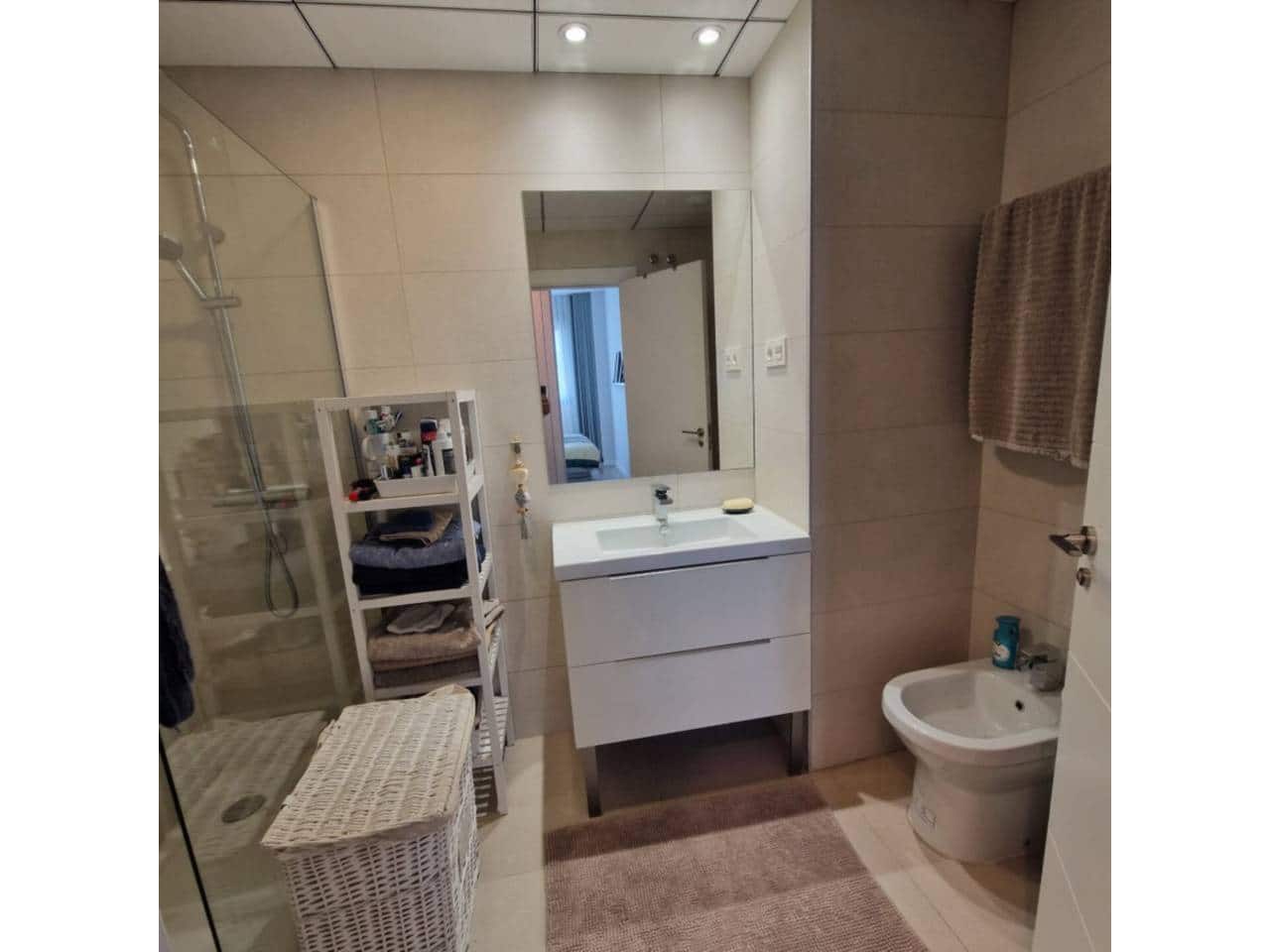 3 soverom Leilighet til leie i Malaga by med svømmebasseng garasje - € 1 650 (Ref: 9334533)