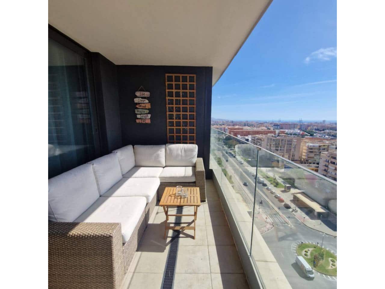 3 soverom Leilighet til leie i Malaga by med svømmebasseng garasje - € 1 650 (Ref: 9334533)