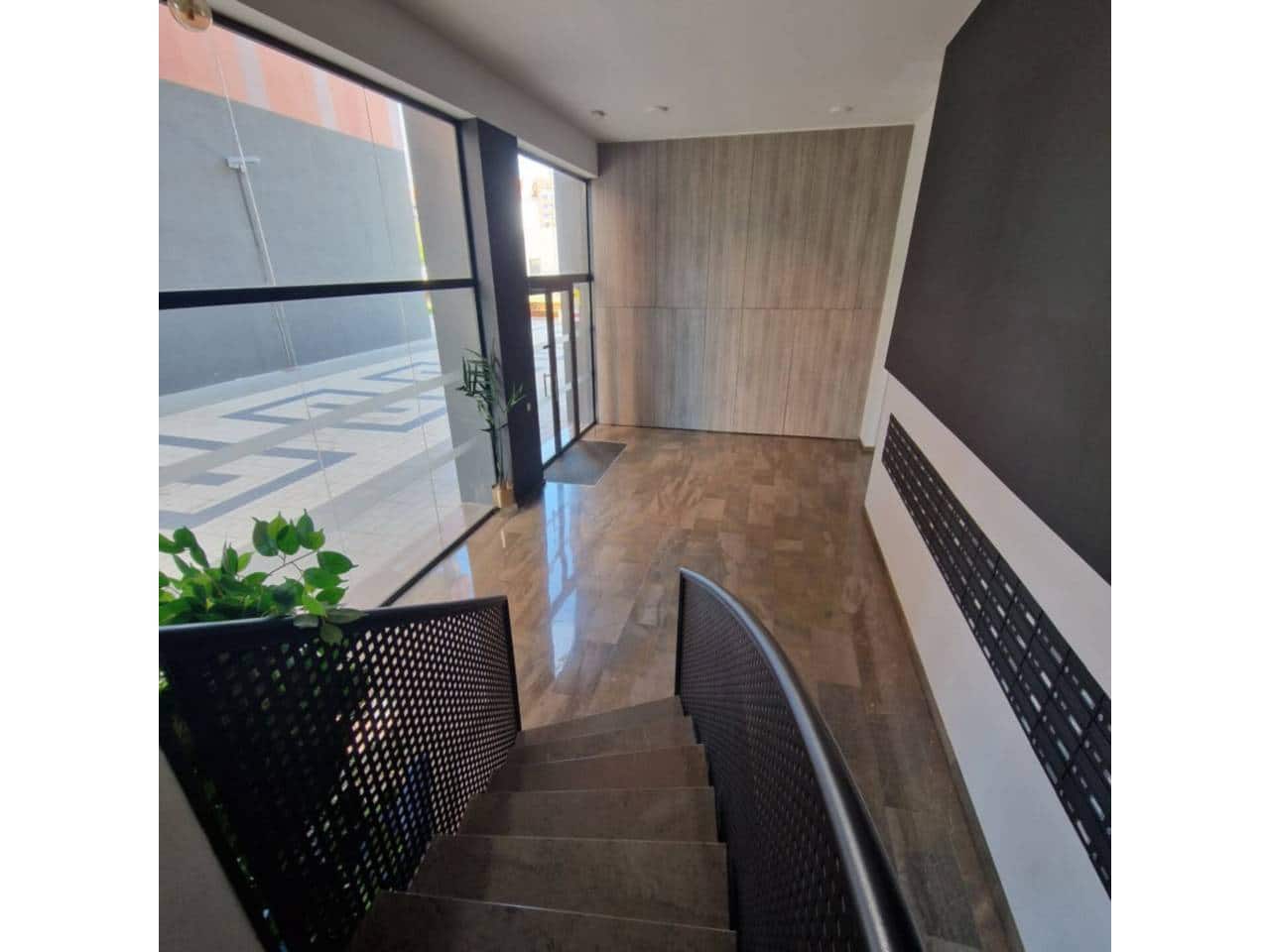 3 soverom Leilighet til leie i Malaga by med svømmebasseng garasje - € 1 650 (Ref: 9334533)