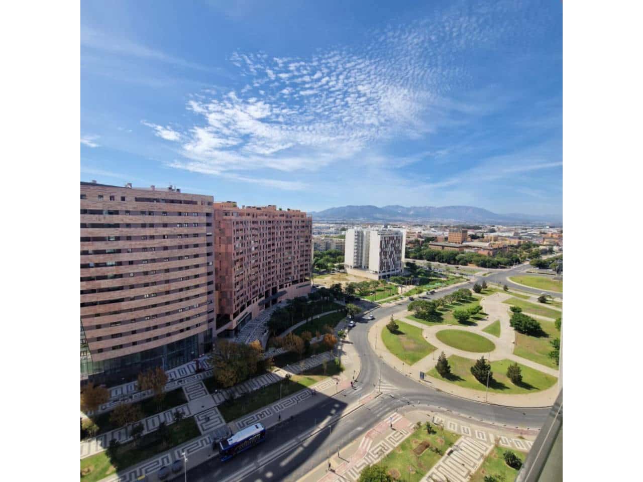 3 soverom Leilighet til leie i Malaga by med svømmebasseng garasje - € 1 650 (Ref: 9334533)