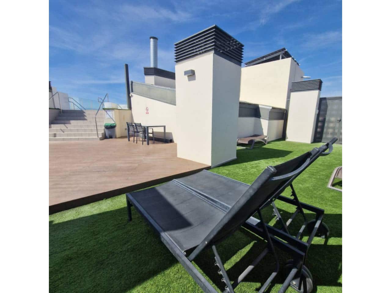 3 soverom Leilighet til leie i Malaga by med svømmebasseng garasje - € 1 650 (Ref: 9334533)