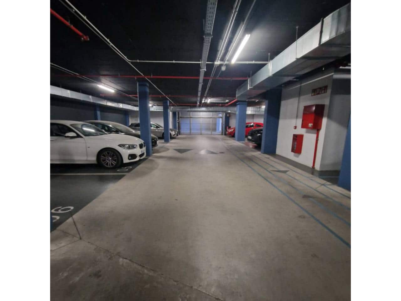 3 soverom Leilighet til leie i Malaga by med svømmebasseng garasje - € 1 650 (Ref: 9334533)