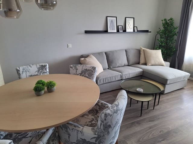 3 sypialnia Mieszkanie do wynajęcia w Miasto Málaga z basenem garażem - 1 650 € (Ref: 9334533)