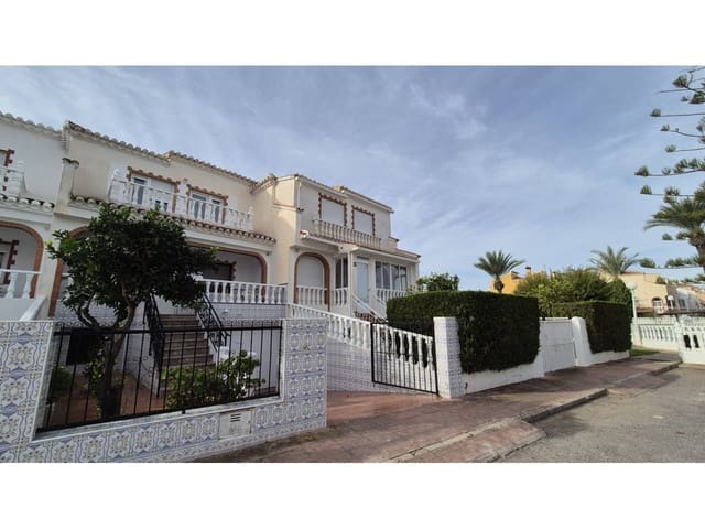 3 Zimmer Villa zu vermieten in Torrevieja mit Pool Garage - 950 € (Ref: 9337694)