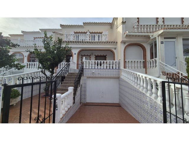 3 Zimmer Villa zu vermieten in Torrevieja mit Pool Garage - 950 € (Ref: 9337694)