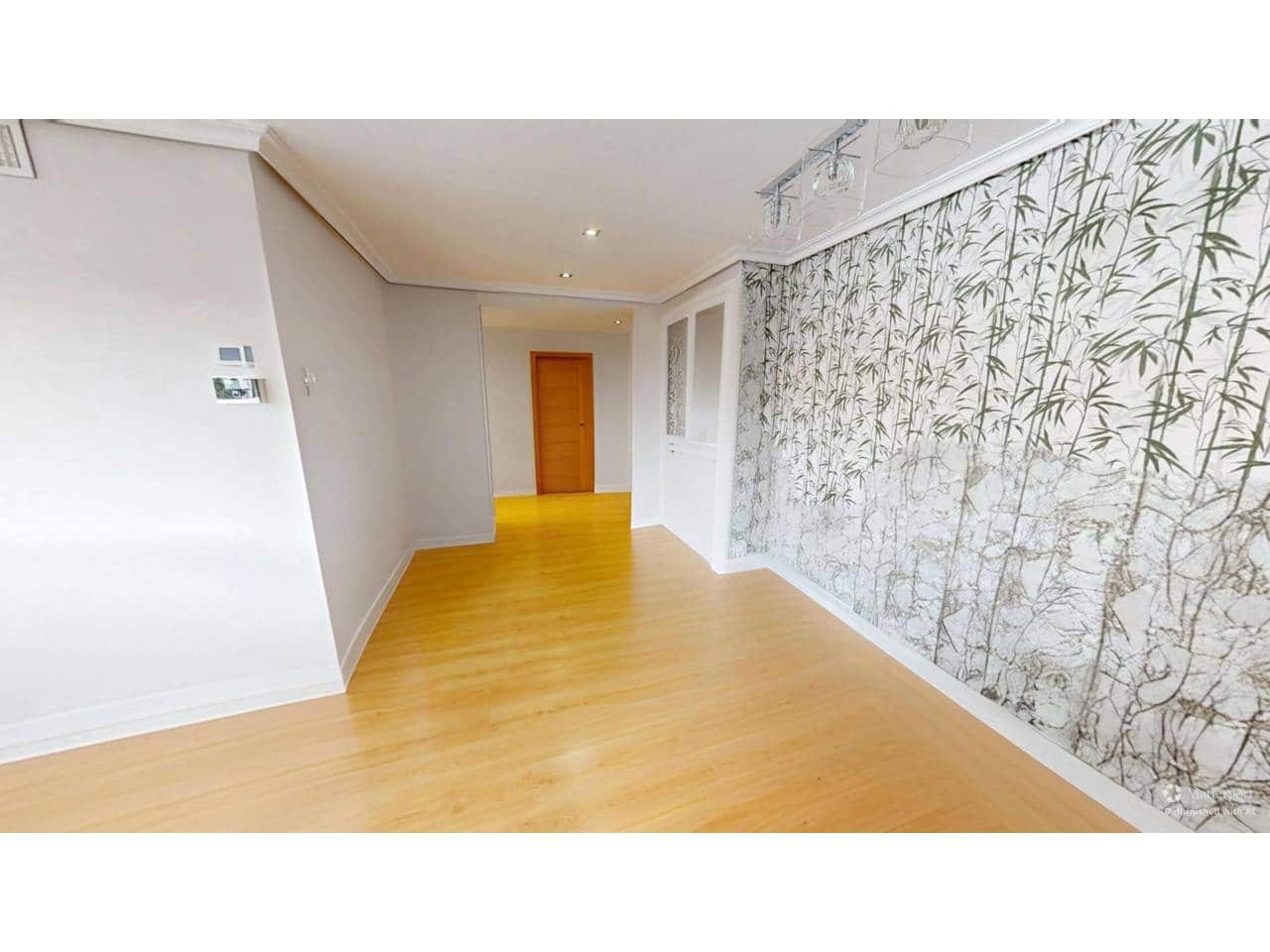 4 sypialnia Mieszkanie do wynajęcia w Miasto Madryt z basenem garażem - 2 490 € (Ref: 9346875)