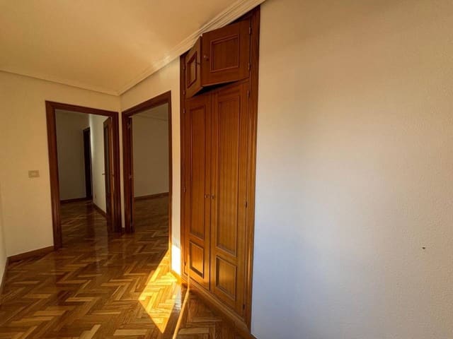 2 Zimmer Wohnung zu vermieten in Madrid Stadt - 1.900 € (Ref: 9353189)