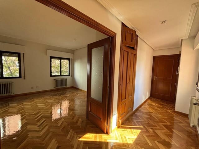 2 Zimmer Wohnung zu vermieten in Madrid Stadt - 1.900 € (Ref: 9353189)