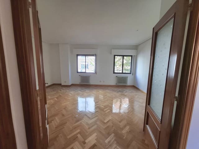 2 Zimmer Wohnung zu vermieten in Madrid Stadt - 1.800 € (Ref: 9353189)